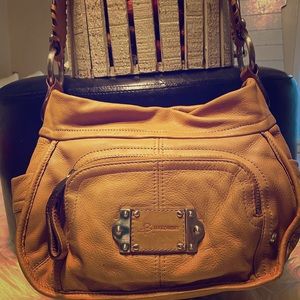 B MAKOWSKY LEATHER BAG